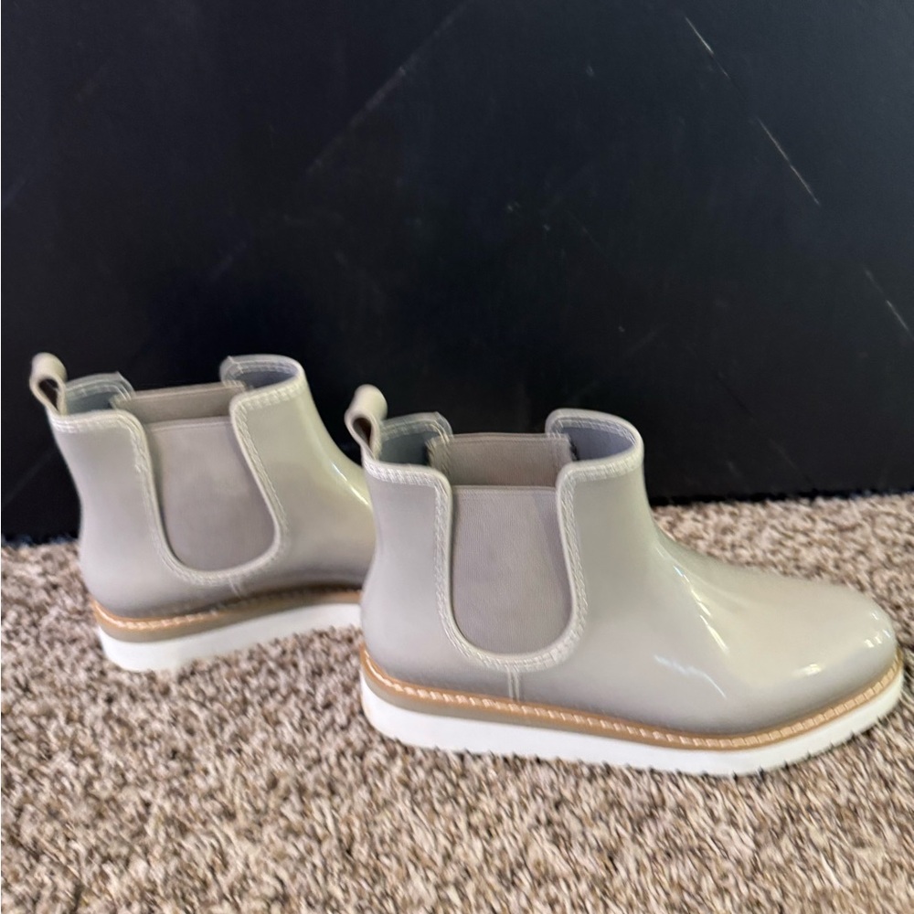 Steve Madden women’s rain bootie